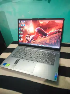 Laptop Lenovo ideapad slim 3 Intel Core i5 Gen 11 8/512Gb Dual Vga