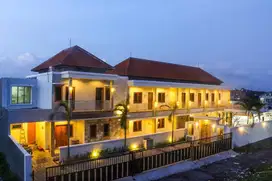 dijual guest house & villa lantai 2 lokasi padangsambian kelod