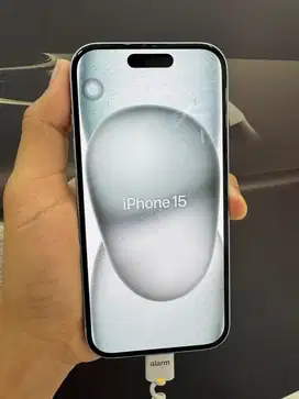 Iphone 15 berani tampil mewah engga harus yang mahal”