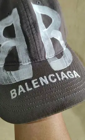 Topi balenciaga