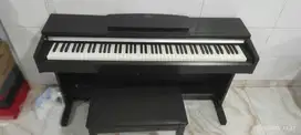 piano Yamaha Arius YDP 135 (dijual)