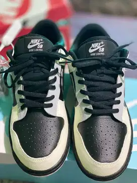Nike SB Dunk Low size 43