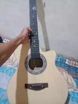 Alamat musik gitar E255