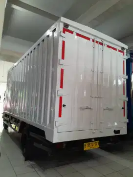 Isuzu Doubel Long NMR71 L Box