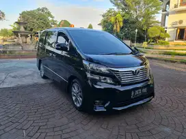 Toyota Vellfire 2.4 Z Automatic 2010