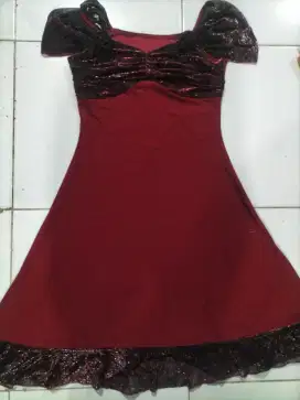 Red dress wanita