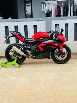 Kawasaki ninja 250 fi