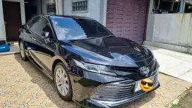 Toyota Camry 2.5 v 2019 hitam