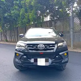 Dijual Fortuner Type VRZ TRD Sportivo 2.4L 2018 Akhir