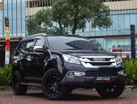 Isuzu MU-X R2 Premiere 2.5 Diesel Solar MUX AT Matic 2017 Hitam!!!