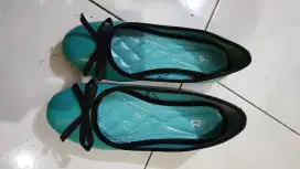 Sepatu casual wanita