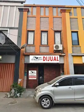 Ruko Taman Royal 1 (Ukuran 5x20 m)