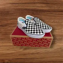 VANS SLIP ON CHEKERBOARD COMFUS