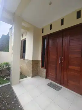 Disewakan Rumah di Perum Graha Mandiri