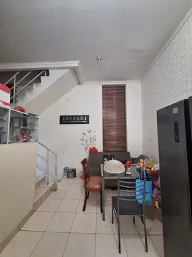 Rumah 2 Lantai Siap Huni di Komplek Arcadia Tangerang