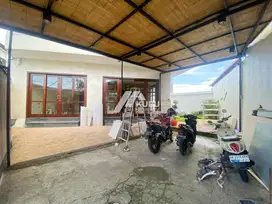 KBP1368 Clean And Bright House 2 floors in Sanur.