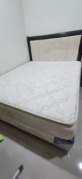 DIJUAL SPRING BED BELLA 160X200 [KONDISI SANGAT BAIK SEPERTI BARU]