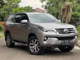 Toyota Fortuner Vrz 2.4 AT 2016