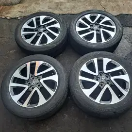 Velg mobil toyota sienta r16