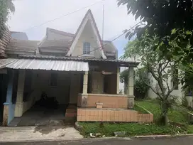DIJUAL RUMAH DI CLUSTER VICTORIA, SENTUL CITY SSR567 A7