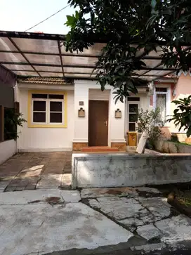 DIJUAL RUMAH DI CLUSTER TAMPAK SIRING, SENTUL CITY (SSR202)