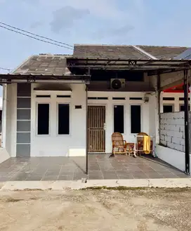 Rumah 2 Lantai Cluster Grand Fernata, dkt Summarecon Karawang Timur