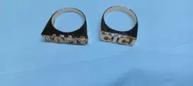 Cincin nama costum