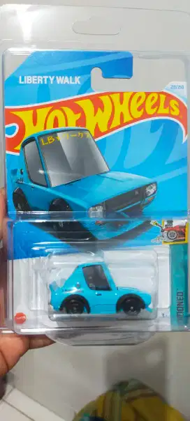 Mobil hot wheels