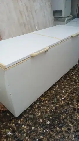 freezer box 700L Sansio