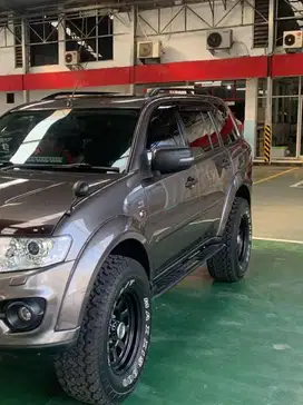 Footsteps Pijakan Kaki Pajero Besi