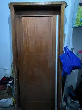 Pintu kayu set dan daun pintu