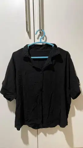 Kemeja Hitam croptop