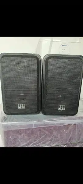 Speaker merk adc