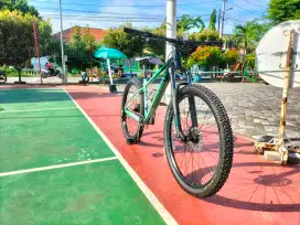 POLYGON XTRADA 6 2023 BLACK GREEN