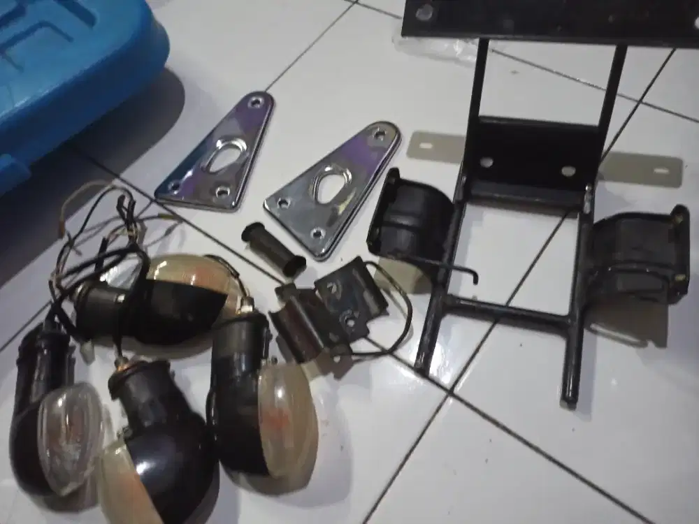 Breket Lampu  Depan + Lampu Depan Belakang RX King Peredam