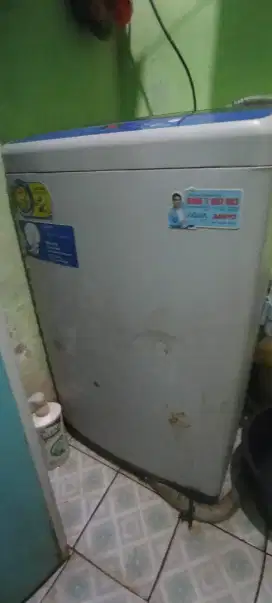 Mesin cuci aqua 8kg