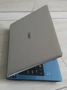 Acer aspire 4752 dual VGA mulus siap pakai baterai baru