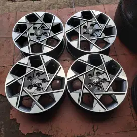 Velg stargezer ring 16 cocok buat innova dll