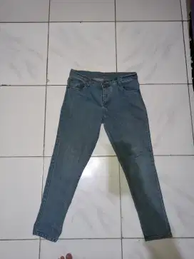 Celana jeans wanita