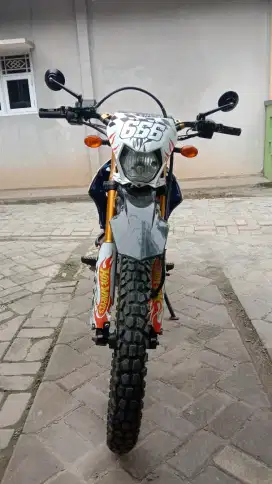 Klx bf extreme 150  tahun 2018