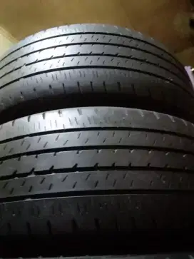 Jual ban mobil masih sangat bagus
