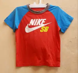 Kaos Anak NIKE T-Shirt Size 4 Yrs