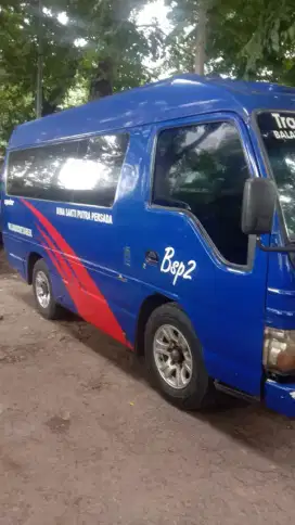 Isuzu elf 2015 minubus