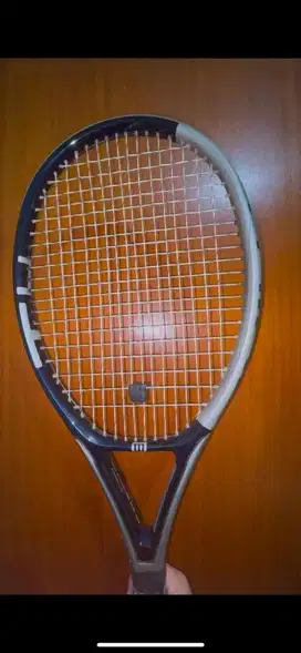 RAKET TENIS WILSON TRIAD 4