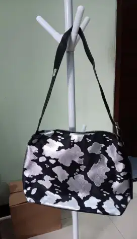 Tas Wanita Sling Bag Kulit Asli