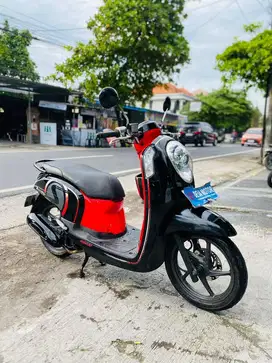 Scoopy 2014 hitam deva motor