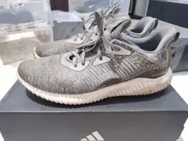 Adidas alpha bounce grey