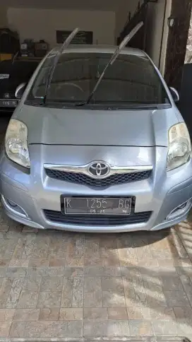 Yaris type e matic 2011