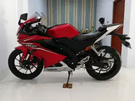 Yamaha R15 v3 Red Black