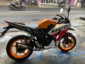 Motor Honda CBR Repsol 2013 150cc